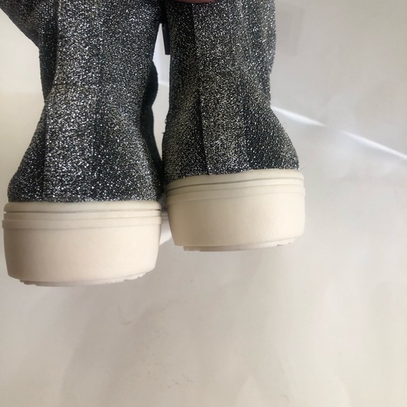 Cat & Jack Girls Annora Sock Silver Metallic Glitter High Top Sneakers Size 3 - Picture 8 of 14